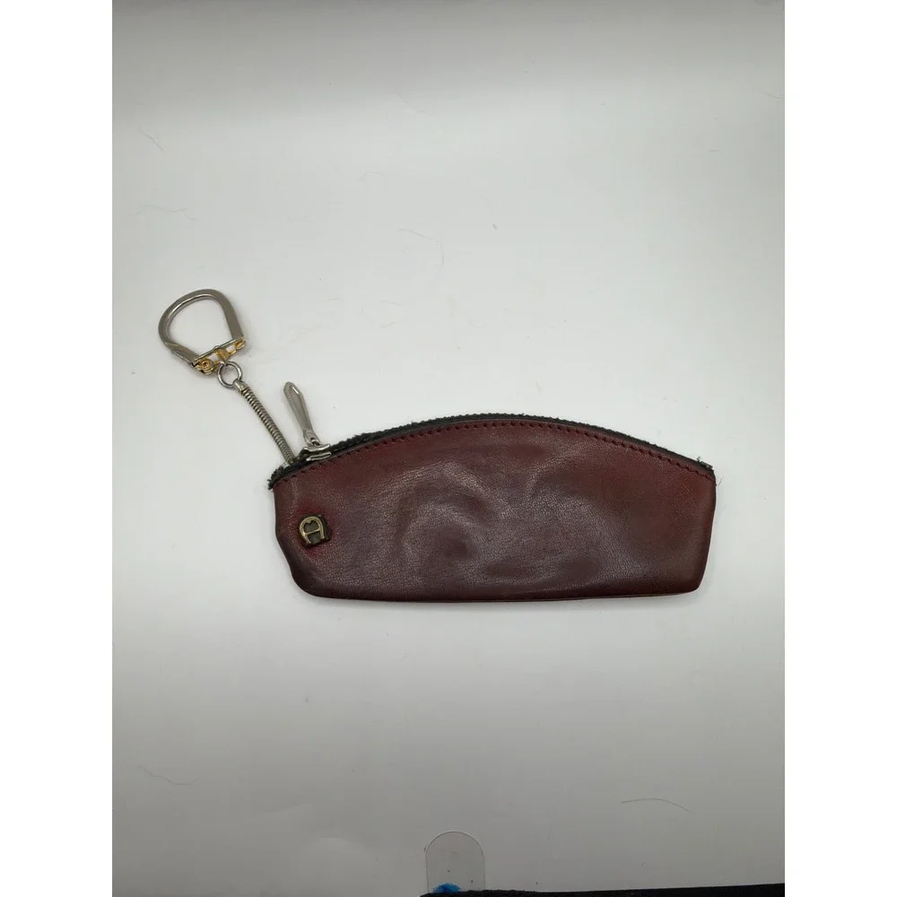 Etienne Aigner Coin Purse Burgundy Leather Vintage‎ Key Pouch Zip Flawed